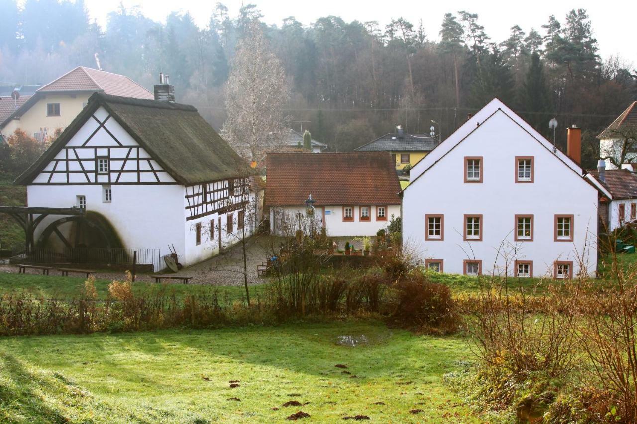 Ferienwohnung "Am Fuchsgraben" Tholey Bagian luar foto